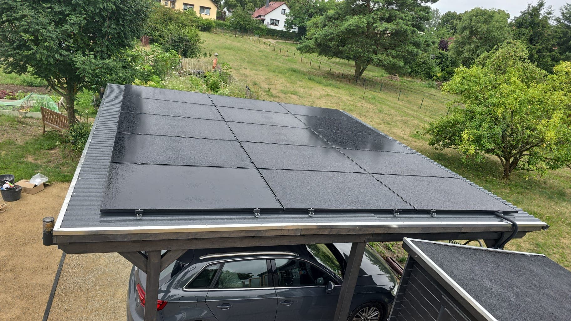 Abgeschlossene Solaranlage auf Einfamilienhaus